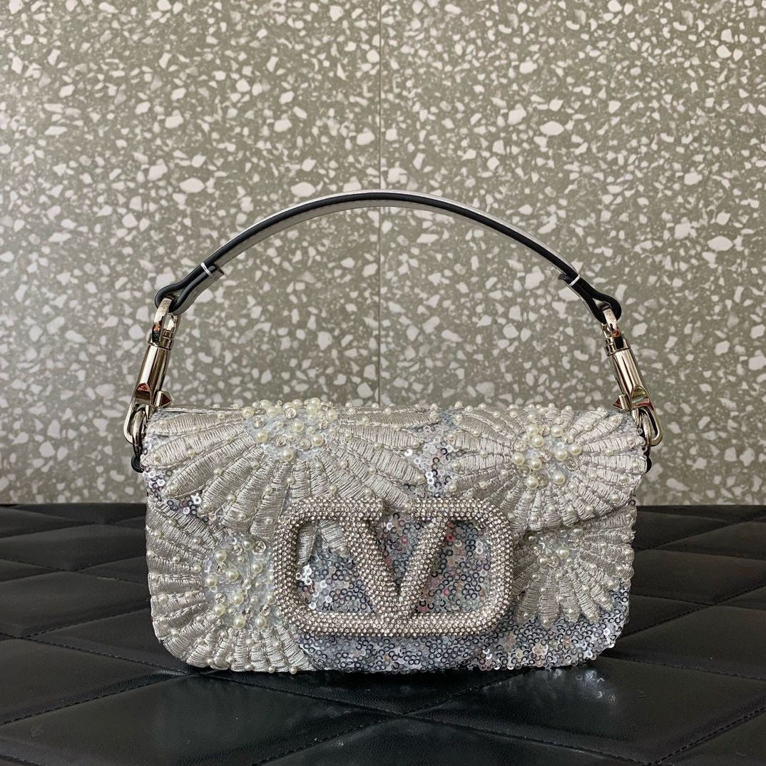 Valentino bags colors