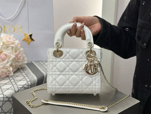 White lady dior options