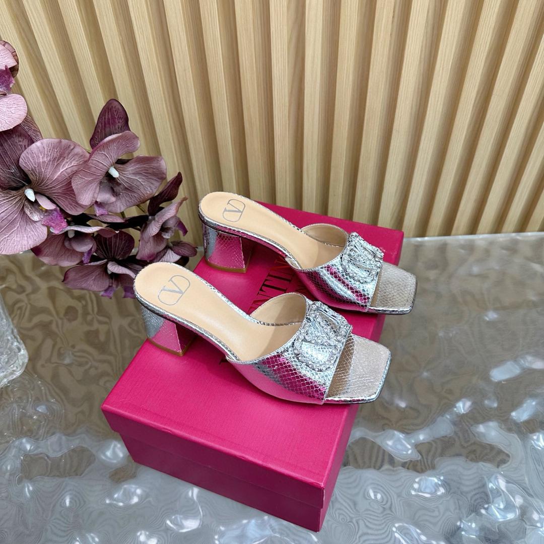 Female footwear collection