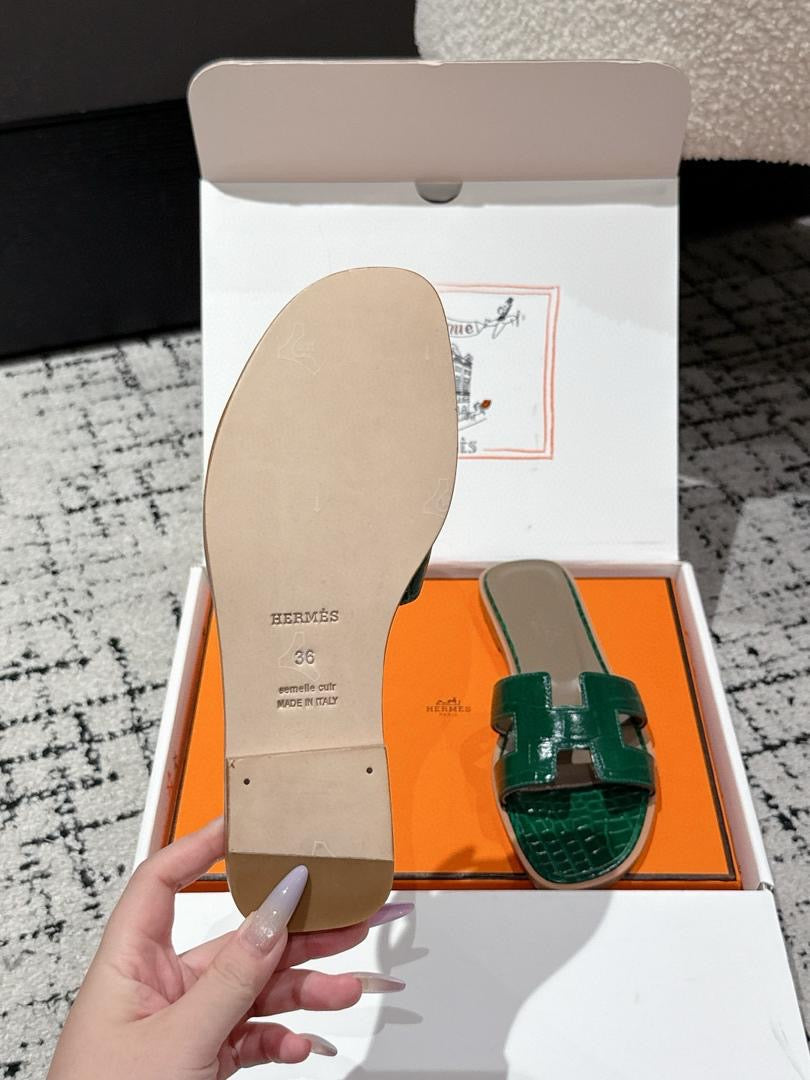 Female footwear collection