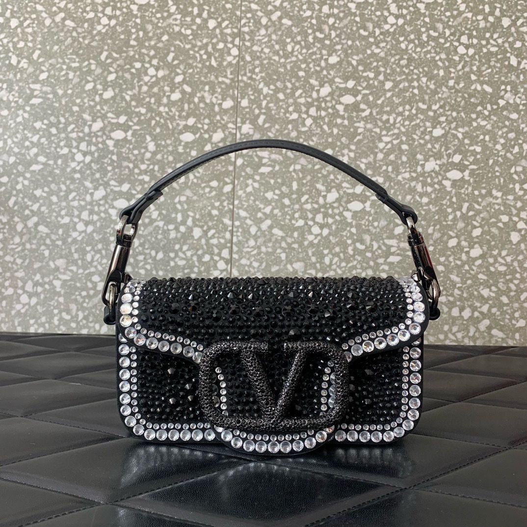 Valentino bags colors