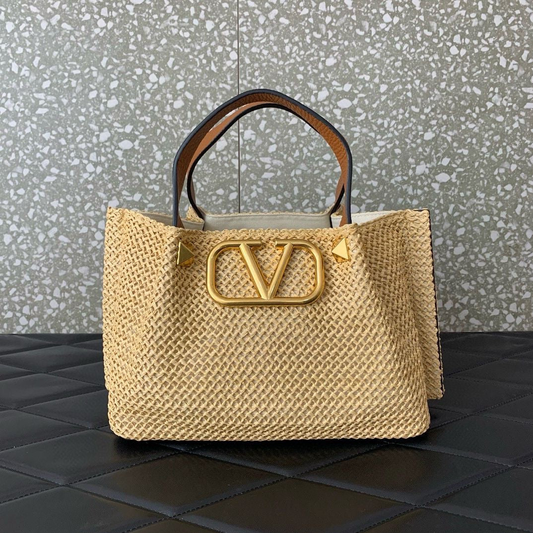 Valentino bags colors