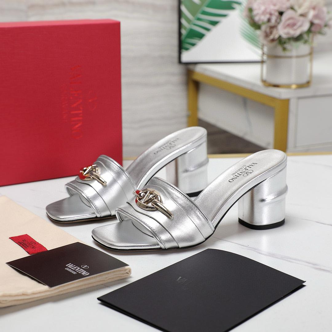 Female footwear collection