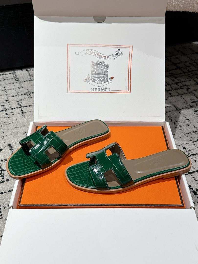 Female footwear collection