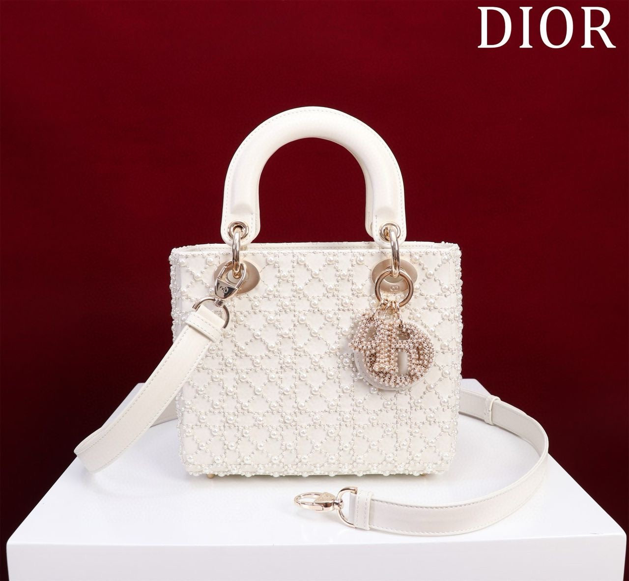 White lady dior options