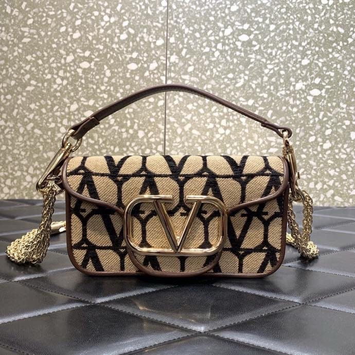 Valentino bags colors