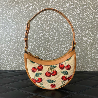 Valentino bags colors