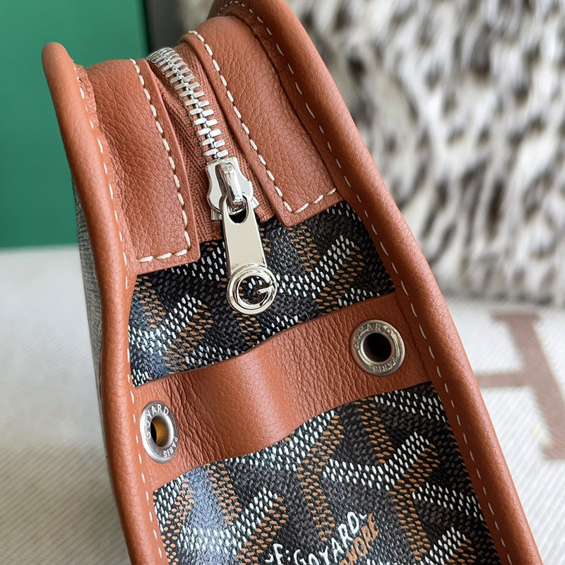 Jouvance PM pouch