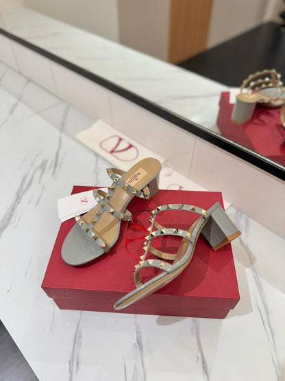 Female footwear collection