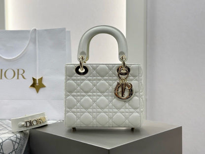 White lady dior options
