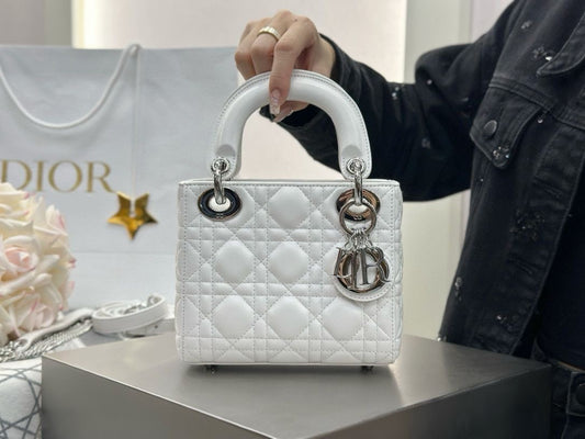 White lady dior options